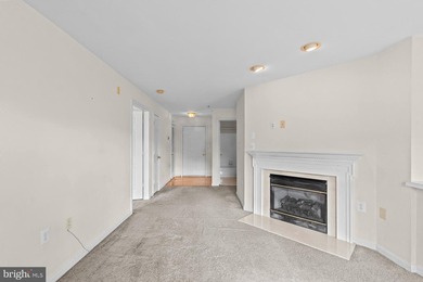 PRICE IMPROVED! Welcome to this bright and move-in ready - photo 4