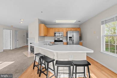 PRICE IMPROVED! Welcome to this bright and move-in ready - photo 7