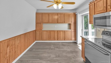 Check out this lovely 4 bedroom, 2 full bathroom home in Shirley - photo 6
