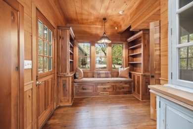 Private Retreat on Hartwell with Minimal Corp Property - photo 13