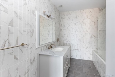 A true move-in-ready blank canvas! Residence 8H at The Boulevard - photo 11