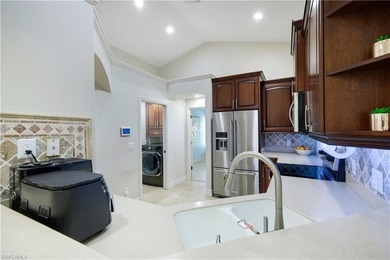 This meticulously well-kept home features 3 bedrooms plus a den - photo 11