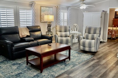 RARE FIND! 3 bedrooms/2 baths. Built in 2006. PET FRIENDLY. 2019 - photo 12