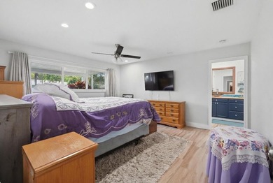 Beautifully upgraded villa in the sought-after CYPRESS ESTATES - photo 17