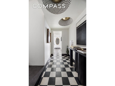 Bright, three bedroom, three and a half bathroom luxury - photo 20
