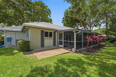 Beautifully upgraded villa in the sought-after CYPRESS ESTATES - photo 31