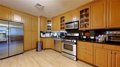 Indulge in the epitome of luxury living in this exquisite - photo 8