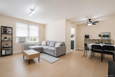 Welcome to this beautifully maintained and sun-filled 1-bedroom - photo 5
