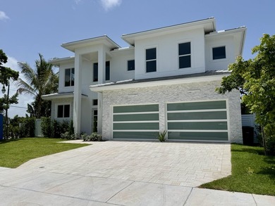 Brand new construction in the heart of SoSo on a coveted - photo 14