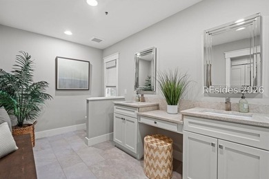 Rare opportunity to own a beautifully high-end renovated corner - photo 21