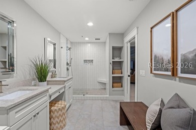 Rare opportunity to own a beautifully high-end renovated corner - photo 23