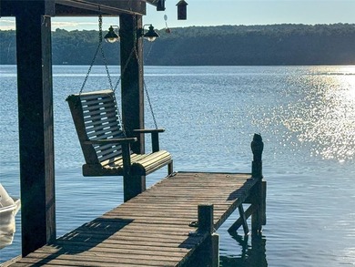 The Ultimate All-Season Lake Home. Custom 4 BR, 3.5 Bath, 2426 - photo 6