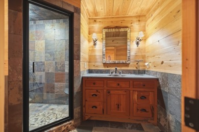 Private Retreat on Hartwell with Minimal Corp Property - photo 23