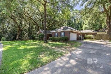 Quietly placed in the heart of Lake Forest, is a subdivision all - photo 3