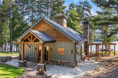 Lake Home For Sale in Toccoa, Georgia