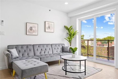 Stylish 2-bedroom, 2-bath condominium in the heart of Downtown - photo 8