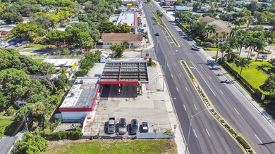 Incredible investment opportunity! High-visibility gas station - photo 3
