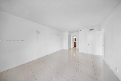 Stunning 3-Bedroom Apartment with Park Views Near Aventura Mall
