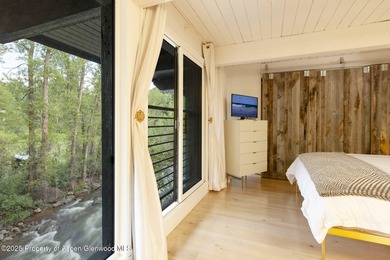 Welcome to this beautiful four-bedroom, three-bathroom condo - photo 14