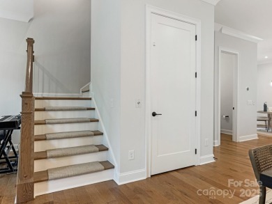 Fabulous townhome located in the coveted Elizabeth neighborhood