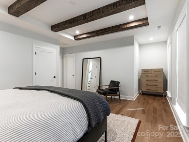 Fabulous townhome located in the coveted Elizabeth neighborhood