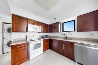 Stunning 3-Bedroom Apartment with Park Views Near Aventura Mall
