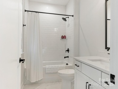 Fabulous townhome located in the coveted Elizabeth neighborhood