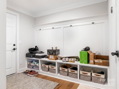 Fabulous townhome located in the coveted Elizabeth neighborhood