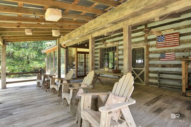 Located in the Montrose area of Fairhope. This one-of-a-kind - photo 3