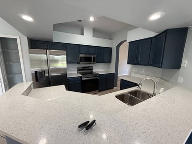 3 Bedroom, 2.5 bath, 2 story home with a 3 car garage in - photo 9