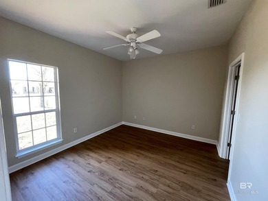 Newly painted beautiful home conveniently located on corner lot - photo 9