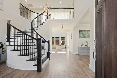 LOOK AT THIS LOCATION AND LUSH GREENERY! Welcome to meticulously - photo 3