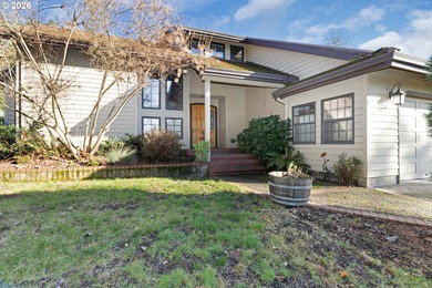 North Umpqua River Home For Sale in Roseburg Oregon