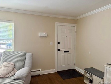 Beautiful County Club Gardens Lower Level Unit Awaits You! This - photo 5