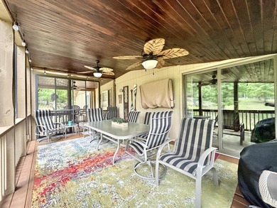 Beautiful upper level condo located in a gated Lake Cumberland - photo 14