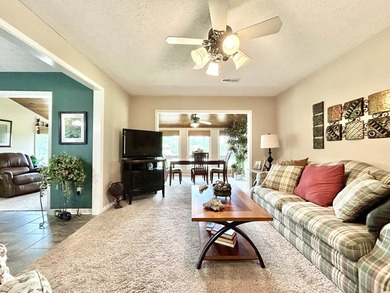 Beautiful upper level condo located in a gated Lake Cumberland - photo 15