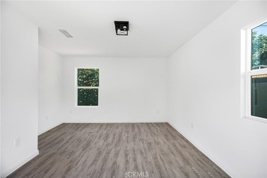Great Lakewood Village Location. Single Family Residence with a - photo 25