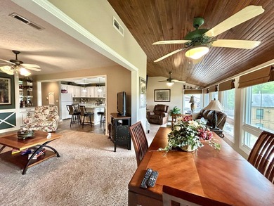 Beautiful upper level condo located in a gated Lake Cumberland - photo 30