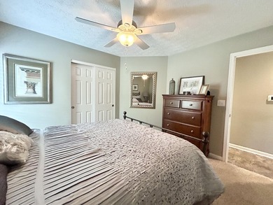 Beautiful upper level condo located in a gated Lake Cumberland - photo 34