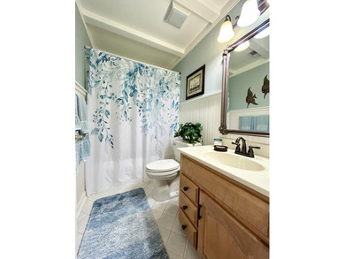 Beautiful upper level condo located in a gated Lake Cumberland - photo 37