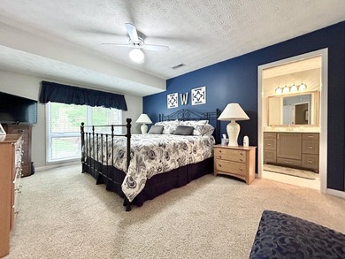 Beautiful upper level condo located in a gated Lake Cumberland - photo 39