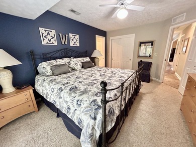 Beautiful upper level condo located in a gated Lake Cumberland - photo 44