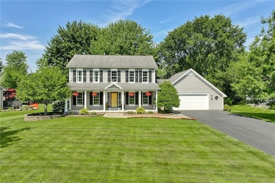 CURB APPEAL! A GREAT FRONT PORCH! A BACKYARD YOU'LL NEVER WANT - photo 1
