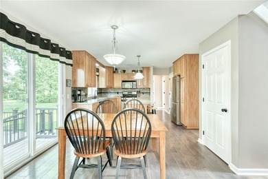CURB APPEAL! A GREAT FRONT PORCH! A BACKYARD YOU'LL NEVER WANT - photo 9