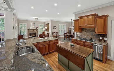 1724 Duncan Woods Lane in Duncan Woods offers a 5-bedroom, 4 - photo 17