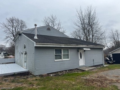 Highland Lakes Home For Sale in Vernon Twp. New Jersey