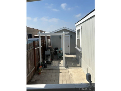 Welcome to Gables Mobile Home Estates, one of Santa Ana's most - photo 21