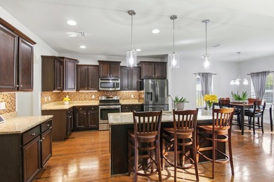 Welcome to a beautifully maintained, original-owner home - photo 10