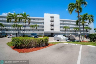 Lake Condo For Sale in Dania, Florida