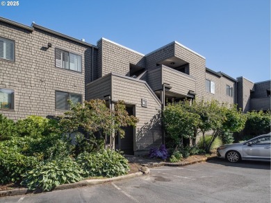 Lake Condo For Sale in Portland, Oregon